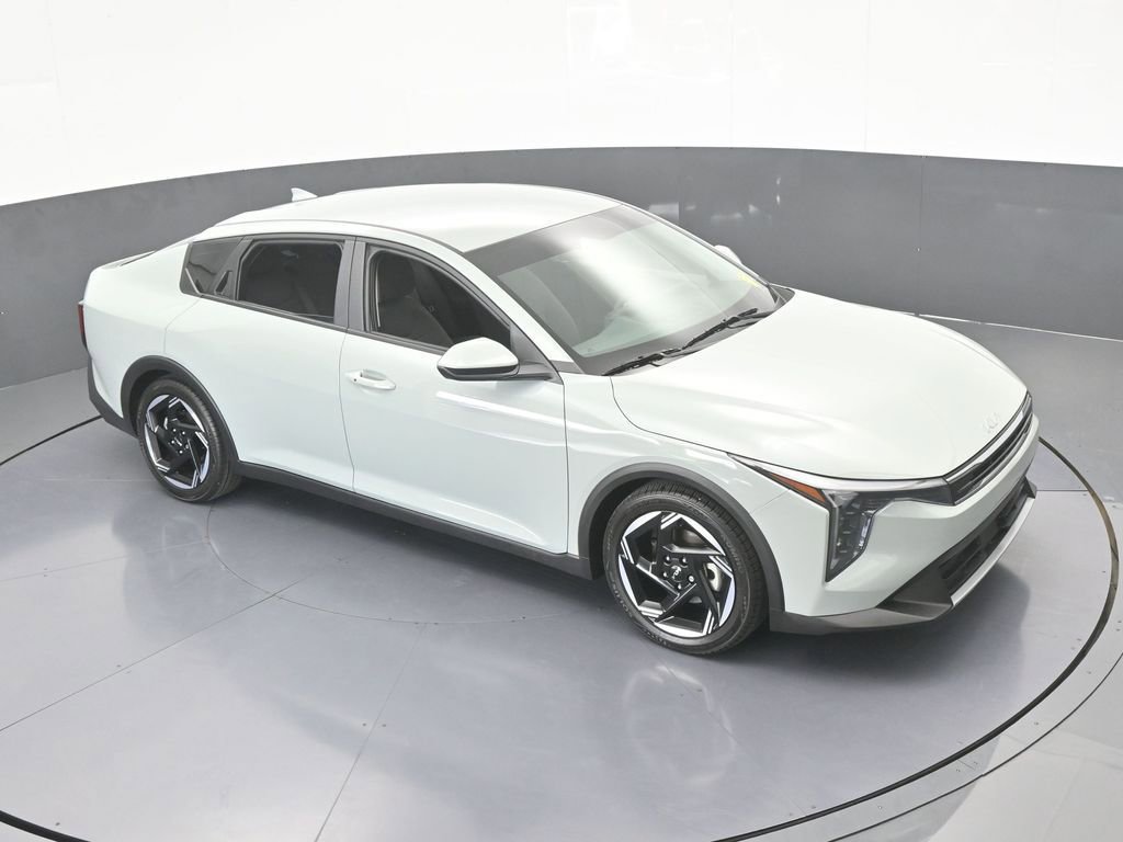 Used 2025 Kia K4 EX image 53