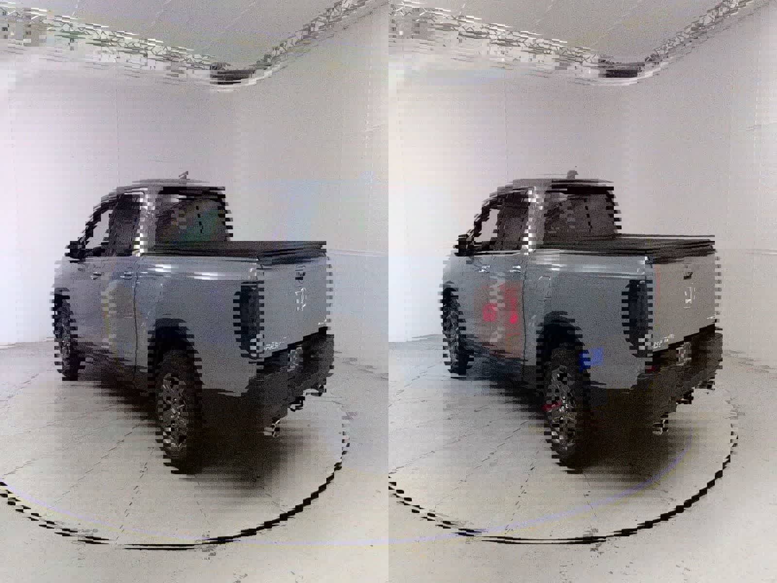 Used 2023 Honda Ridgeline RTL-E image 4