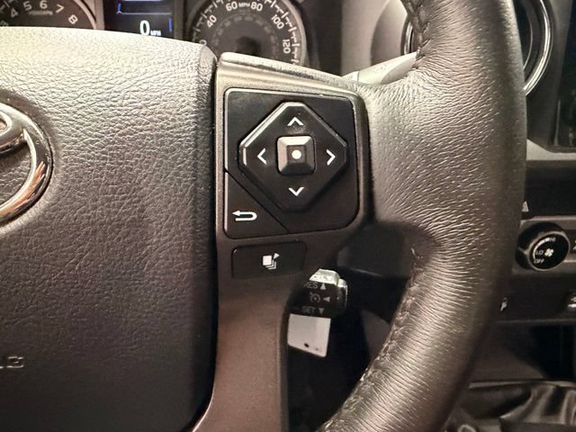 Used 2017 Toyota Tacoma TRD Sport w/ Tow Package AWD/4WD image 30