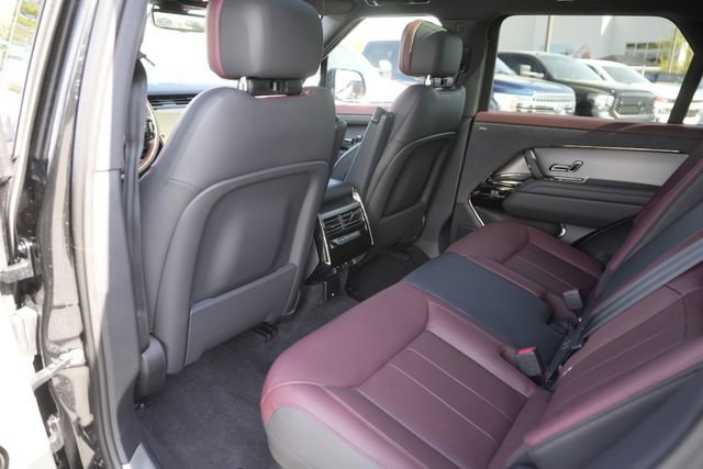 Used 2024 Land Rover Range Rover Sport Dynamic SE image 12