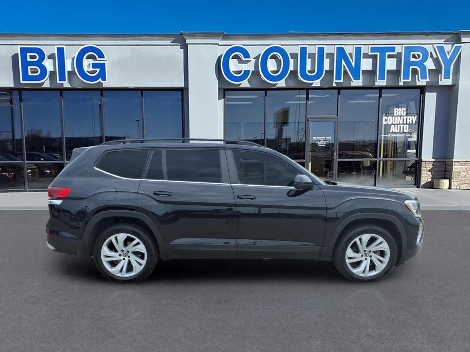 Used 2024 Volkswagen Atlas SE FWD image 4