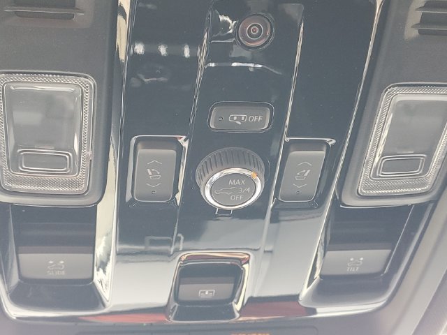 New 2026 GMC Yukon AT4 w/ AT4 Preferred Package AWD/4WD image 34