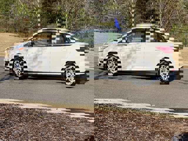 Certified 2018 Ford Focus SE image 10