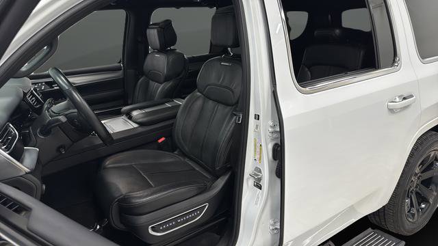 Used 2022 Jeep Grand Wagoneer Series I AWD/4WD image 9
