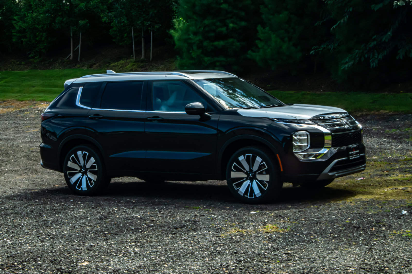 New 2025 Mitsubishi Outlander AWD image 11
