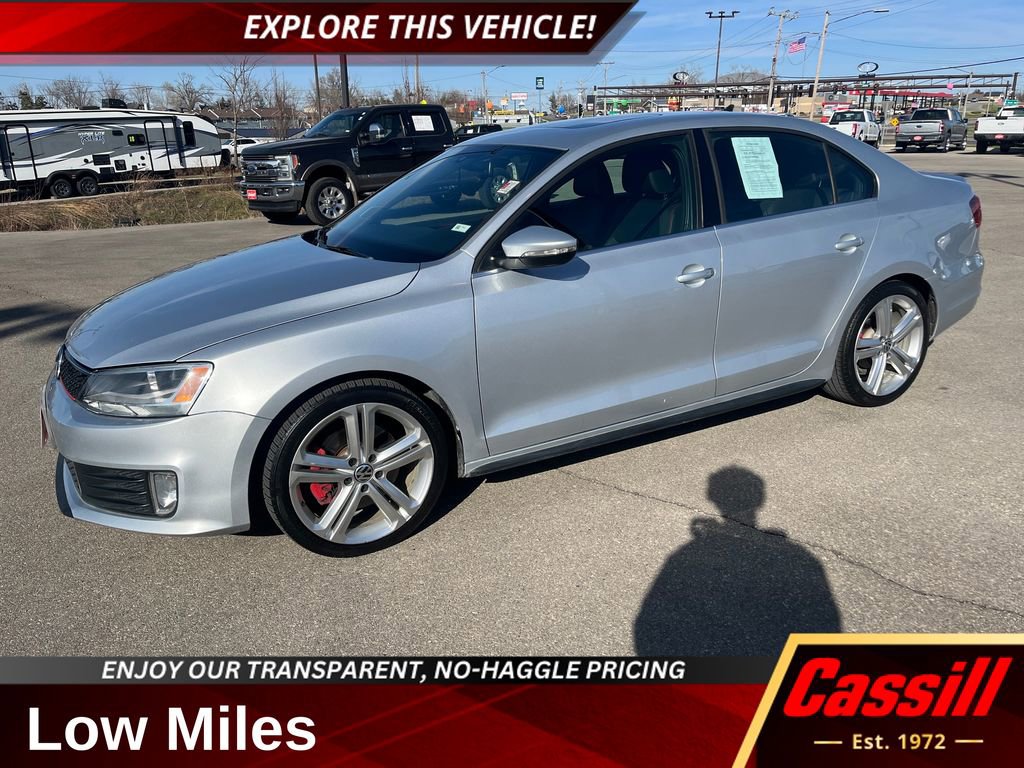 Used 2015 Volkswagen Jetta GLI SE image 1