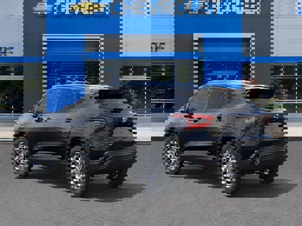 New 2026 Chevrolet Trax LS w/ LS Convenience Package image 3