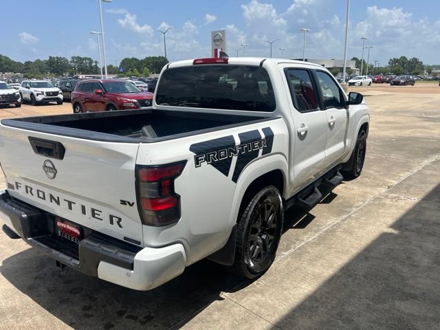Used 2023 Nissan Frontier SV w/ Midnight Edition Package RWD image 4