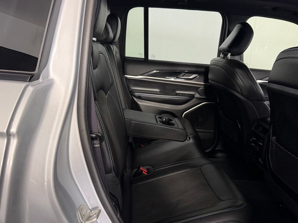 Used 2023 Jeep Grand Cherokee Trailhawk AWD/4WD image 21