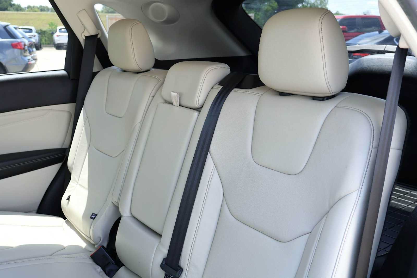 Used 2015 Ford Edge Titanium AWD/4WD image 13