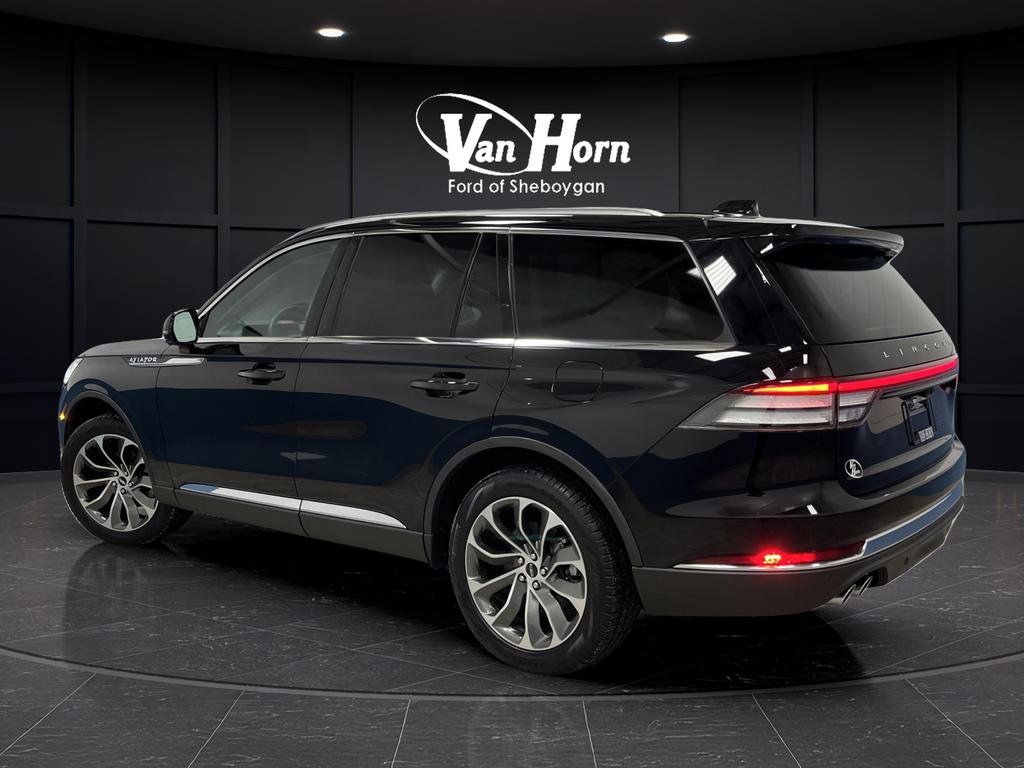 Used 2025 Lincoln Aviator Reserve image 3