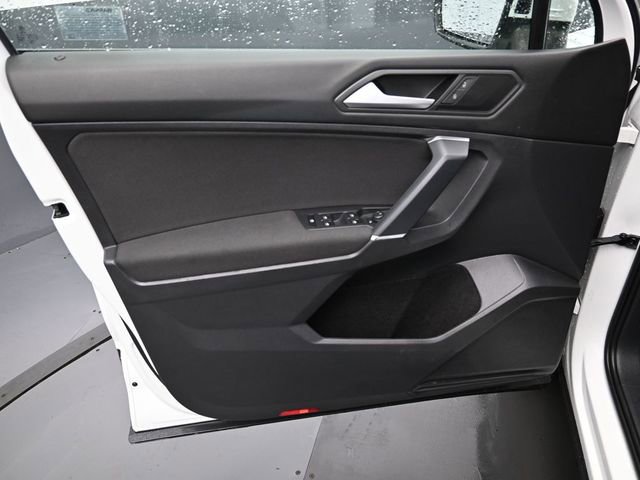 Used 2020 Volkswagen Tiguan S image 10