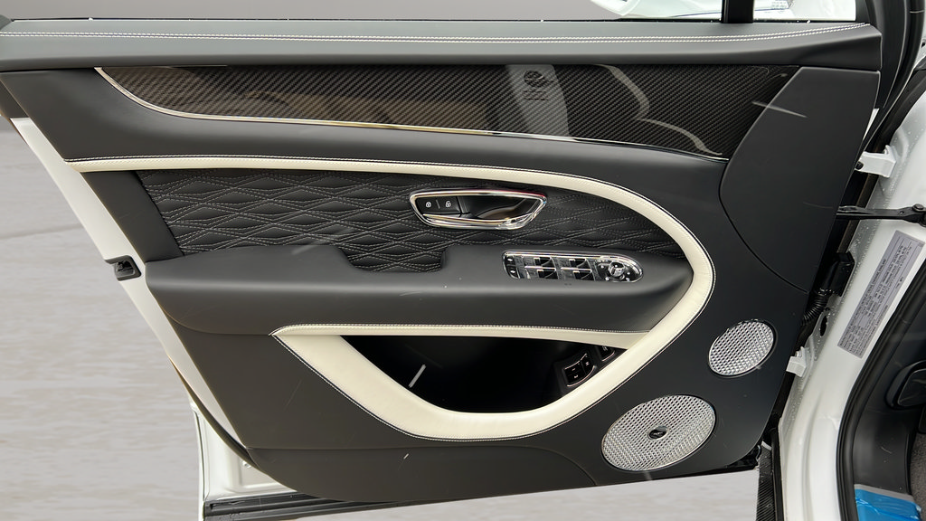 New 2026 Bentley Bentayga Speed AWD/4WD image 17
