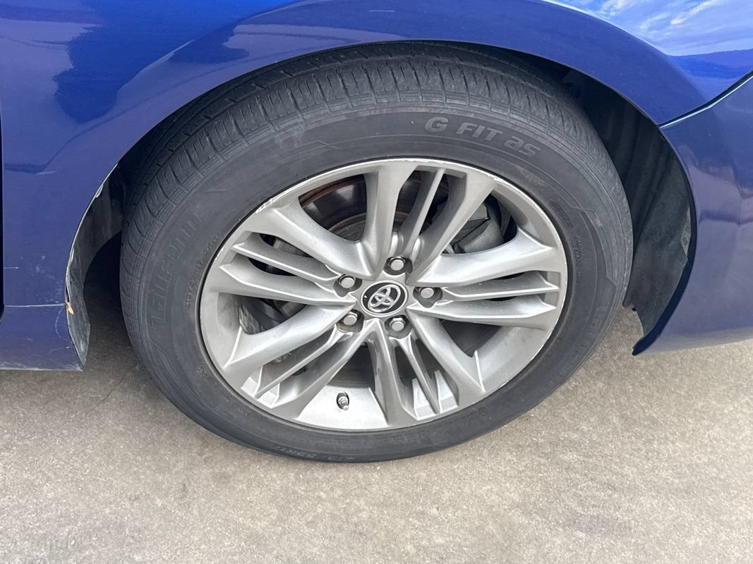 Used 2016 Toyota Camry SE FWD image 13