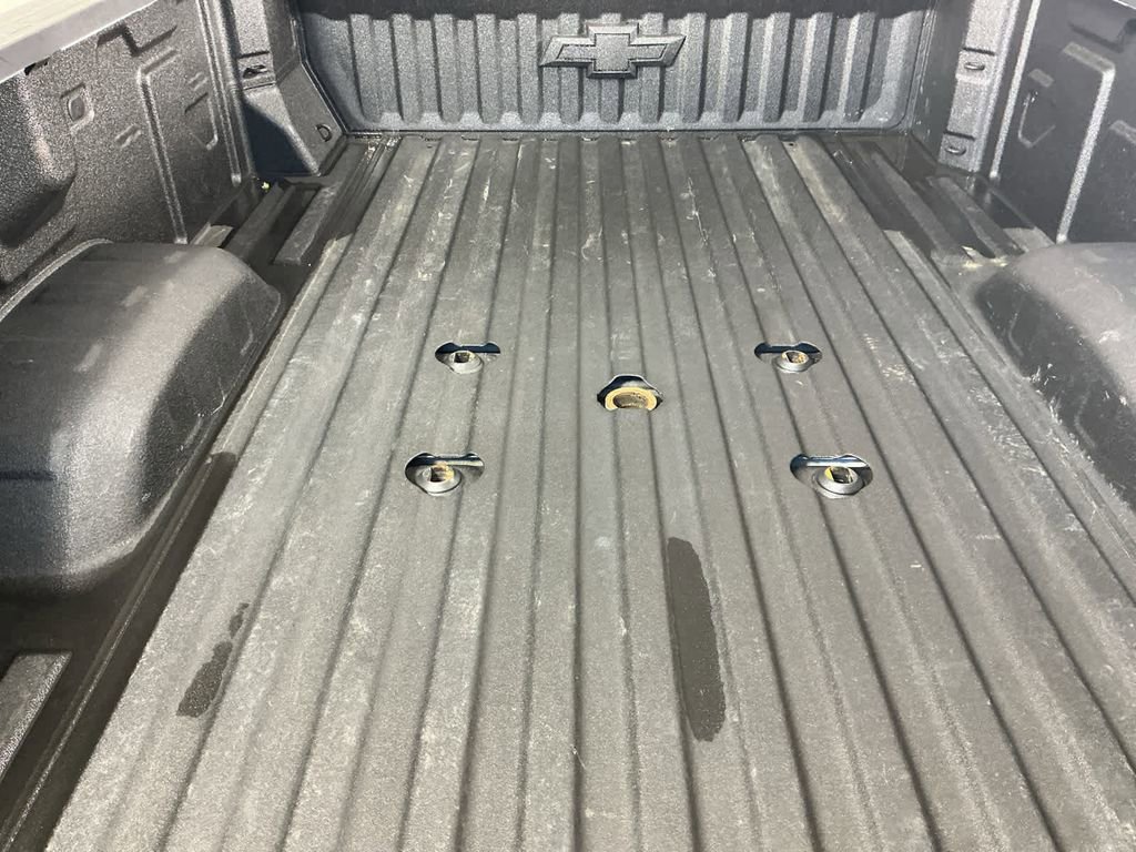 Used 2024 Chevrolet Silverado 2500 LTZ w/ LTZ Convenience Package image 8