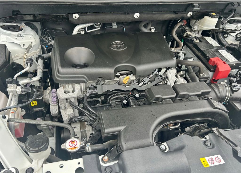 Certified 2021 Toyota RAV4 XLE image 24