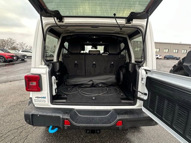 Used 2024 Jeep Wrangler Unlimited Rubicon 4xe image 16