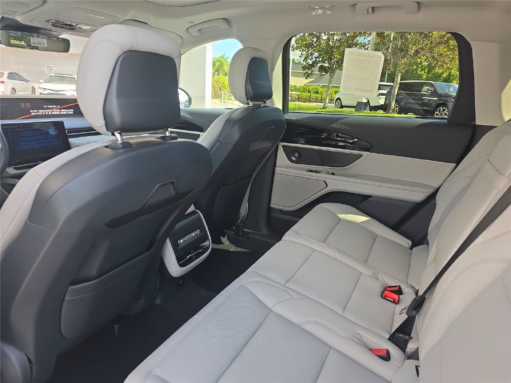 New 2026 Lincoln Nautilus Premier w/ Equipment Group 102A AWD/4WD image 10