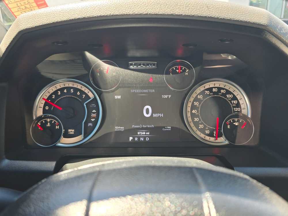 Used 2019 RAM 1500 Classic SLT w/ Luxury Group AWD/4WD image 22