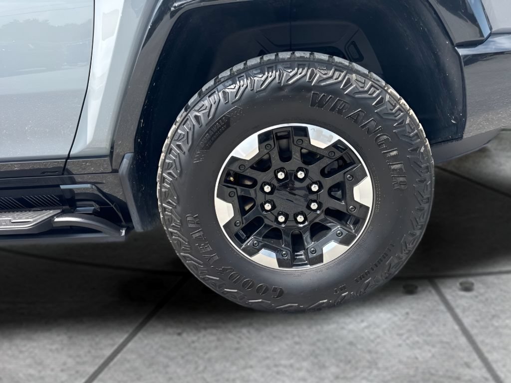 Used 2024 GMC Hummer EV 3X w/ Extreme Off-Road Package AWD/4WD image 19