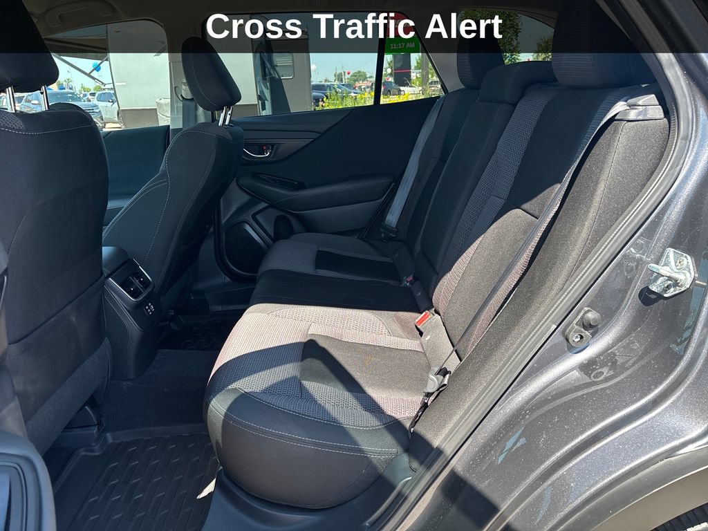 Used 2025 Subaru Outback Premium AWD/4WD image 16