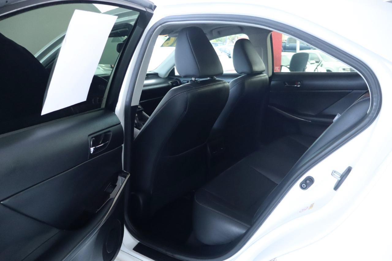 Used 2016 Lexus IS 200t RWD image 28