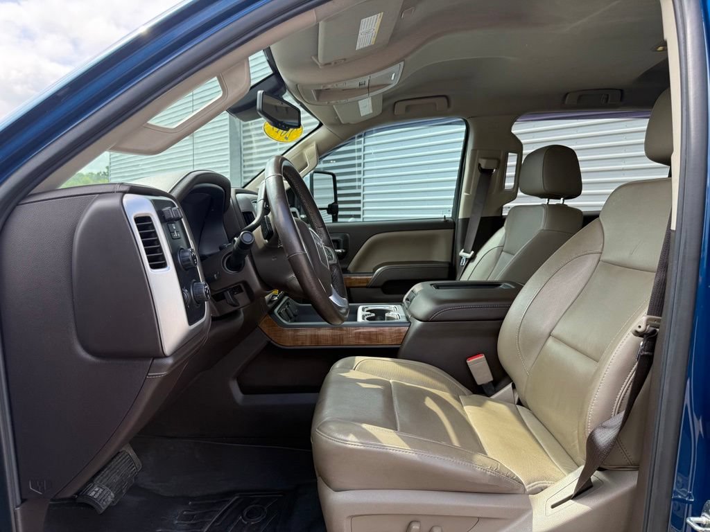 Used 2019 GMC Sierra 2500 SLT w/ Duramax Plus Package AWD/4WD image 25