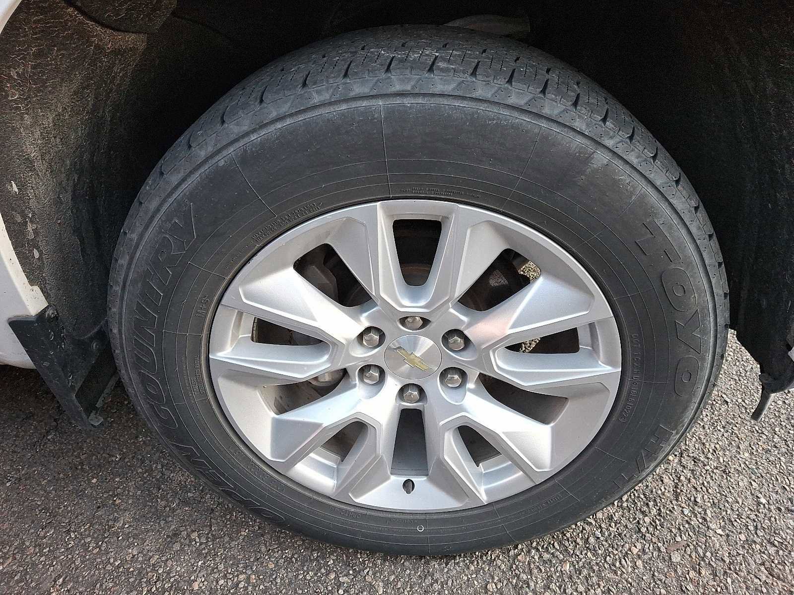 Used 2020 Chevrolet Silverado 1500 Custom w/ Custom Value Package image 4