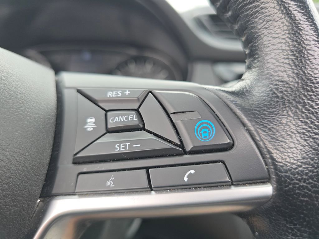Used 2021 Nissan Rogue Sport SL w/ Premium Package image 13