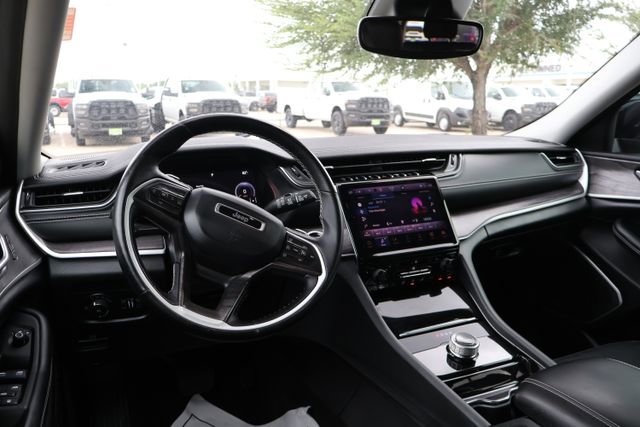 Used 2022 Jeep Grand Cherokee L Limited RWD image 12