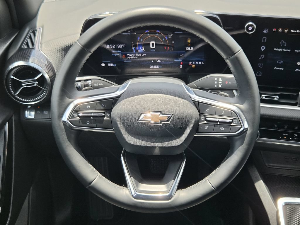 Used 2025 Chevrolet Equinox LT FWD image 14