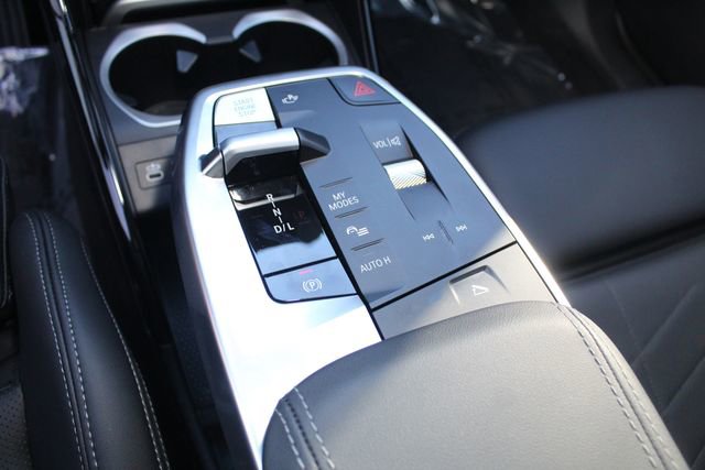 Used 2025 BMW X2 xDrive28i w/ Convenience Package image 15