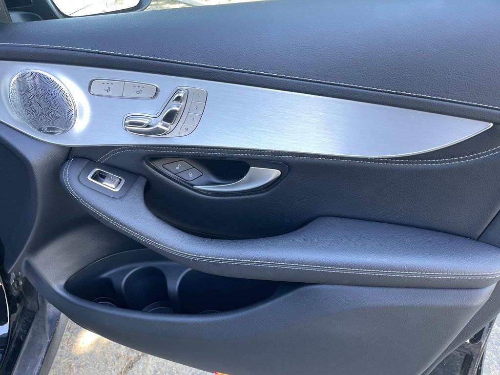 Used 2019 Mercedes-Benz GLC 350e 4MATIC image 26