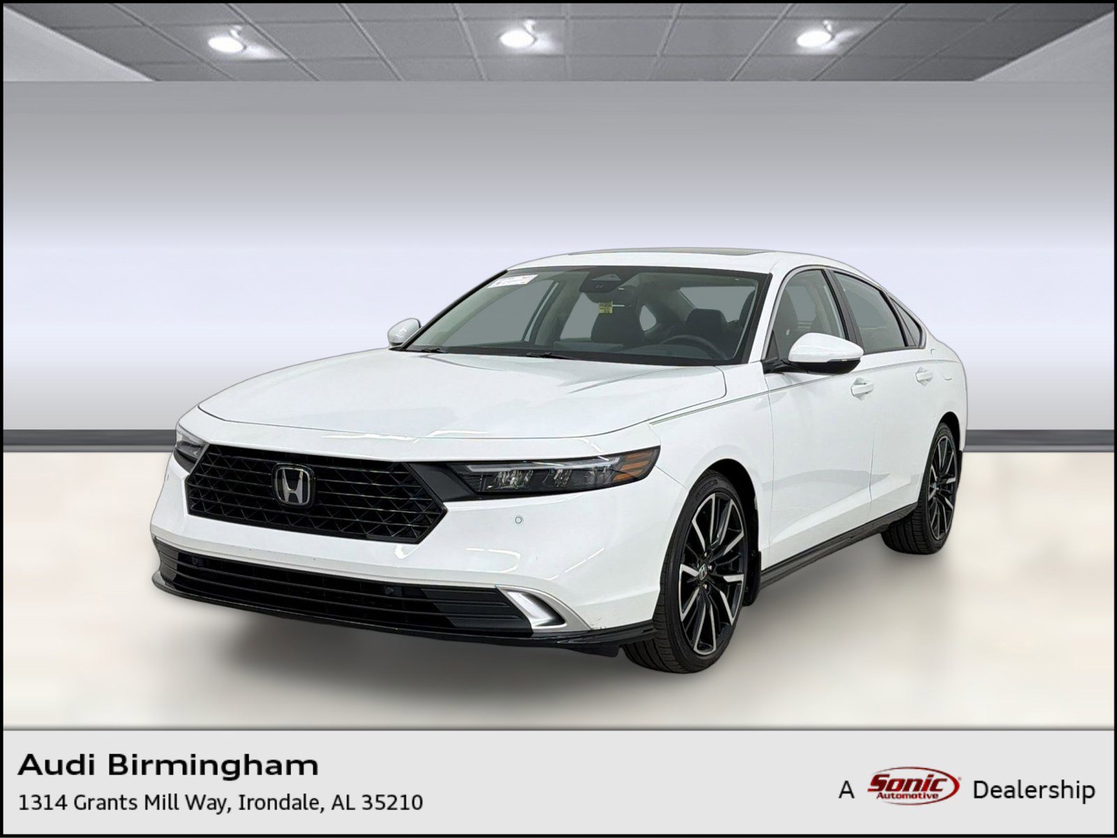 Used 2024 Honda Accord Touring image 1
