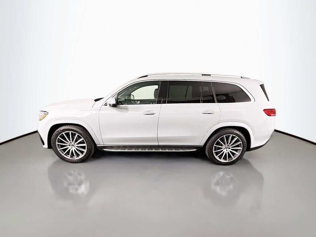 Used 2024 Mercedes-Benz GLS 450 4MATIC image 4