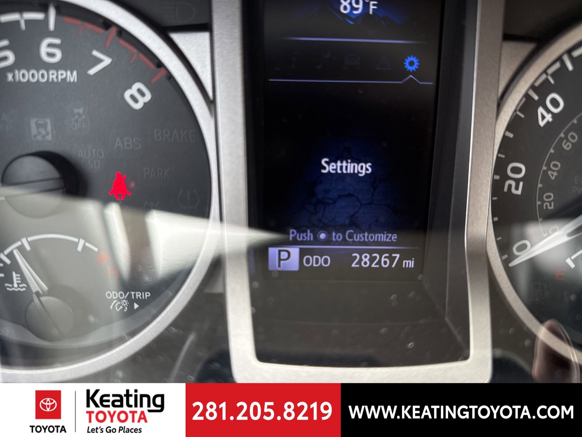 Used 2017 Toyota Tacoma SR5 w/ Tow Package image 20