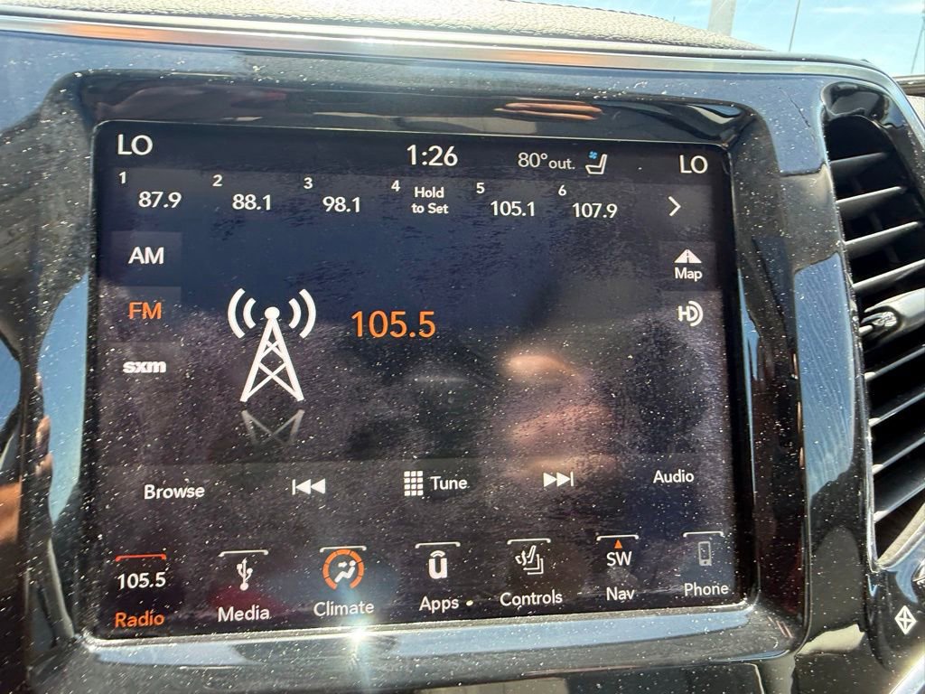 Used 2019 Jeep Cherokee Limited w/ Luxury Group AWD/4WD image 10