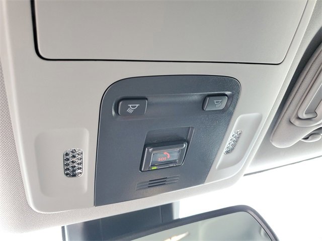 Used 2024 Toyota Camry SE image 18