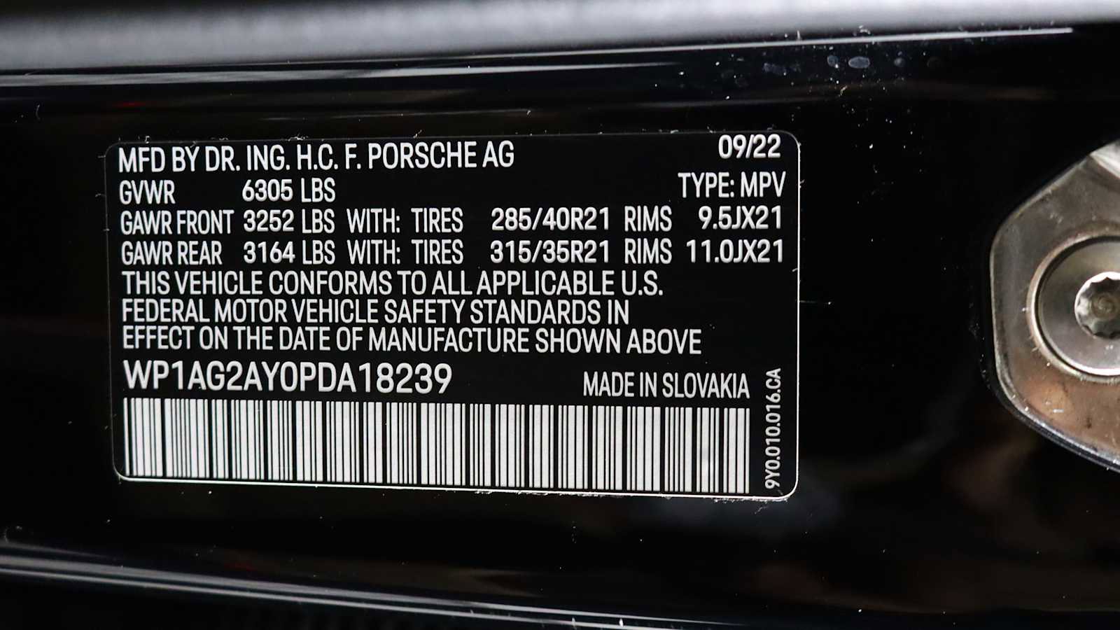 Used 2023 Porsche Cayenne GTS image 32