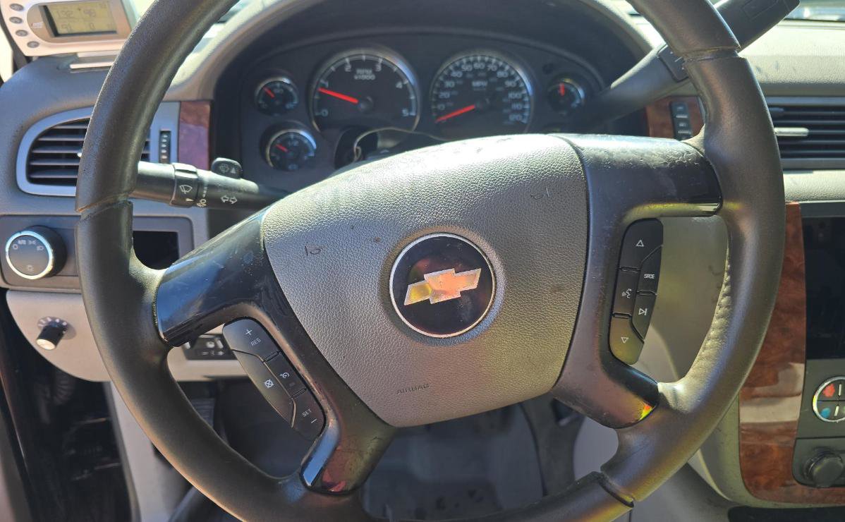 Used 2008 Chevrolet Silverado 3500 LTZ RWD image 8