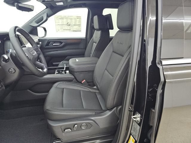 New 2026 GMC Yukon XL Denali w/ Advanced Technology Package AWD/4WD image 4