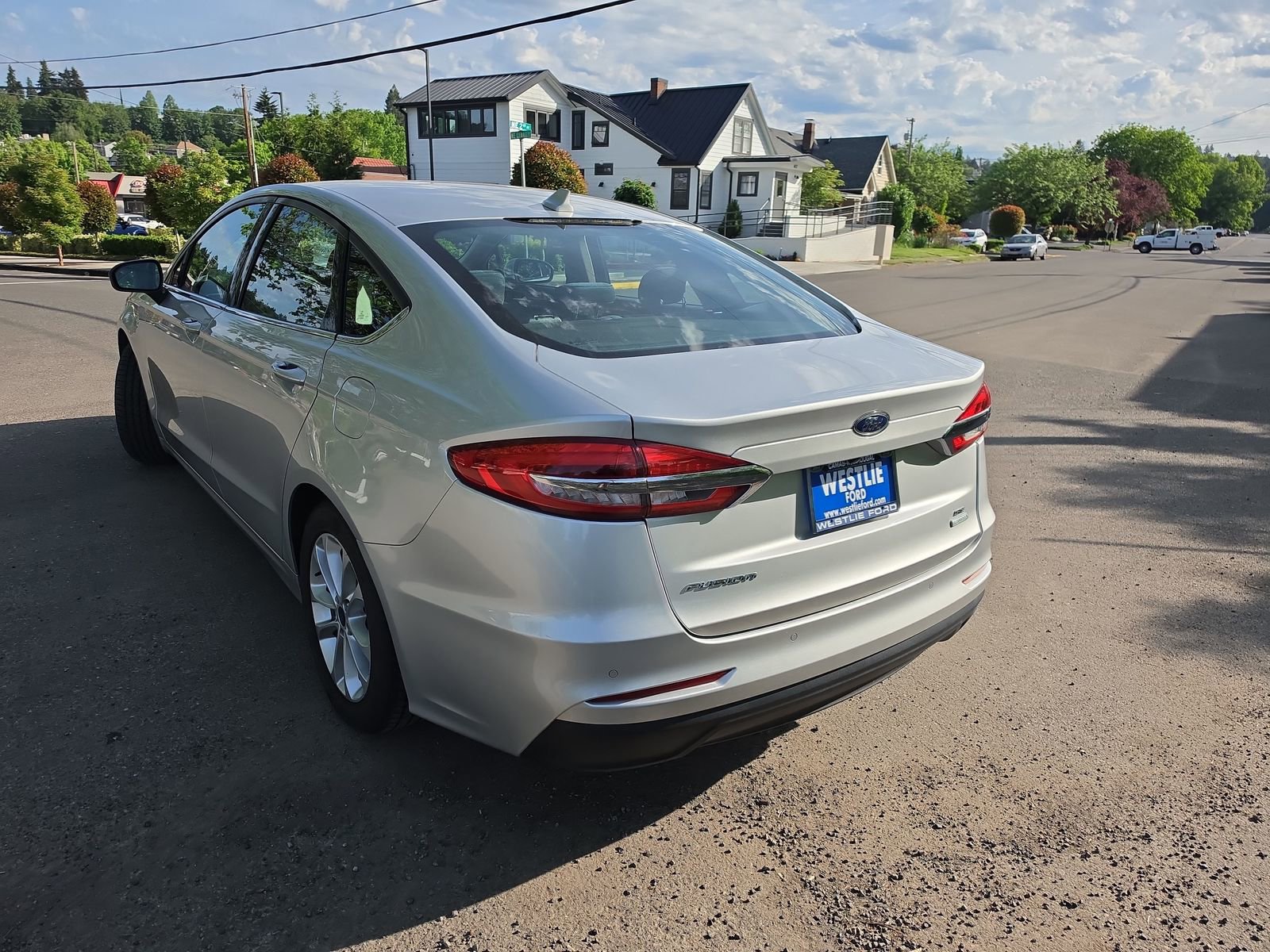 Used 2019 Ford Fusion SE FWD image 4