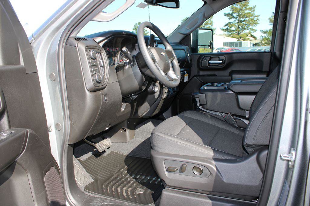 New 2026 Chevrolet Silverado 2500 Custom w/ Custom Value Package image 11