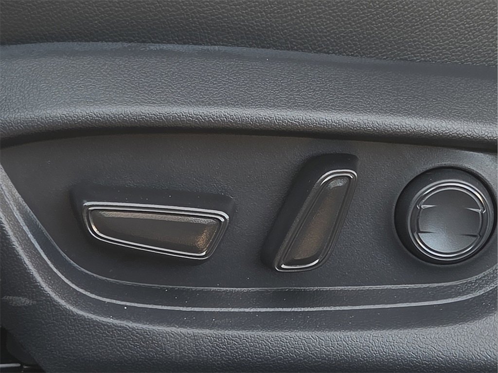 New 2026 Toyota Camry SE image 18