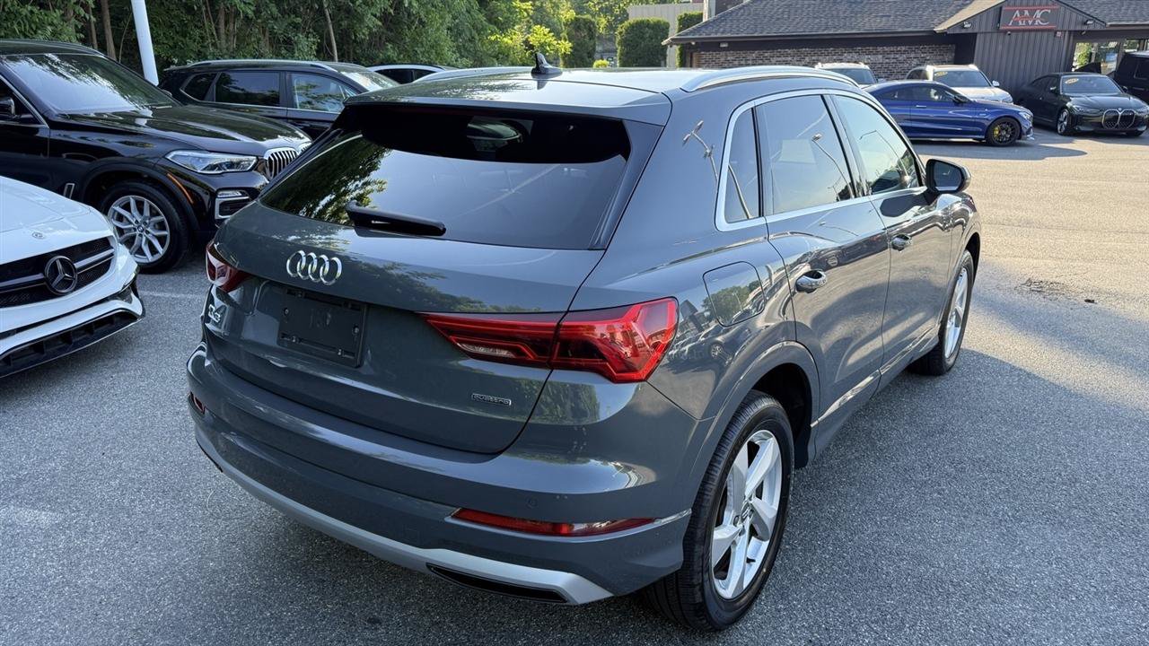 Used 2020 Audi Q3 2.0T Premium w/ Convenience Package AWD/4WD image 18
