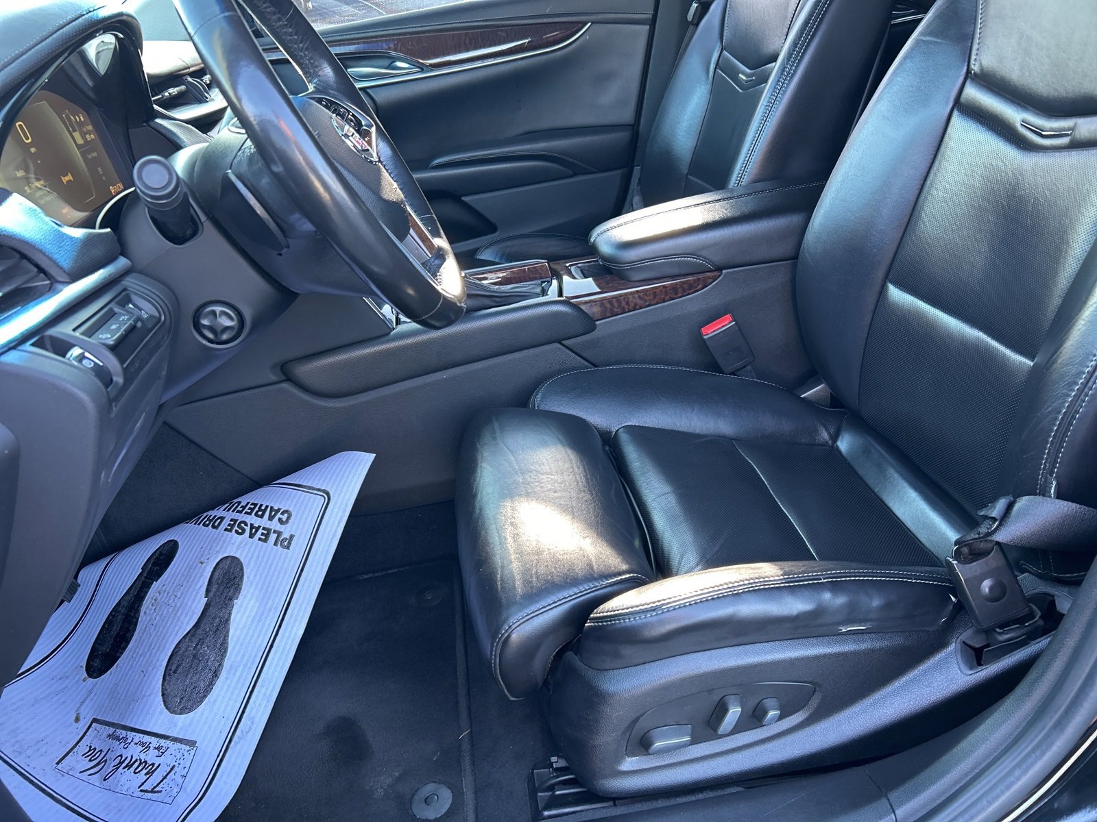 Used 2013 Cadillac XTS Premium image 16