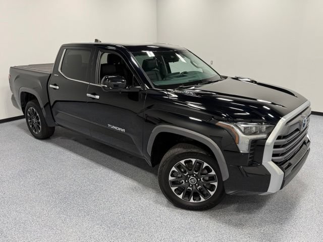 Used 2024 Toyota Tundra Limited AWD/4WD image 38