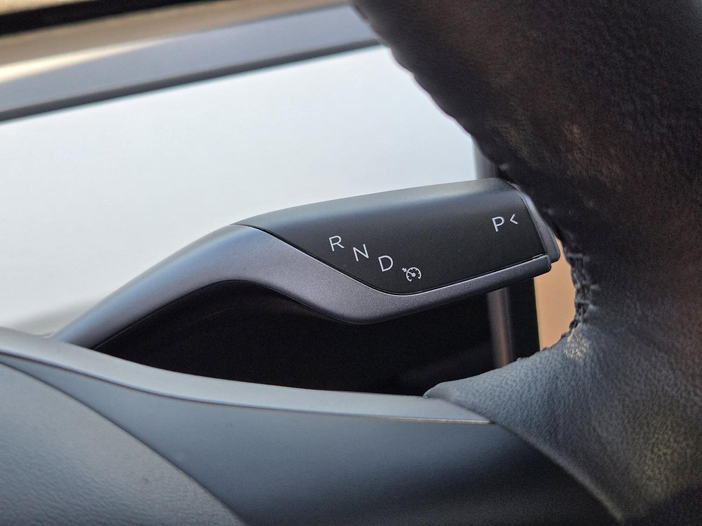 Used 2023 Tesla Model Y Performance AWD/4WD image 14