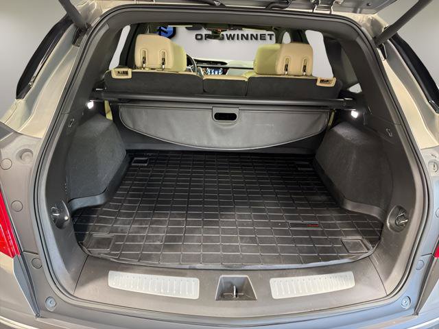 Used 2017 Cadillac XT5 Luxury w/ Driver Awareness Package FWD image 33