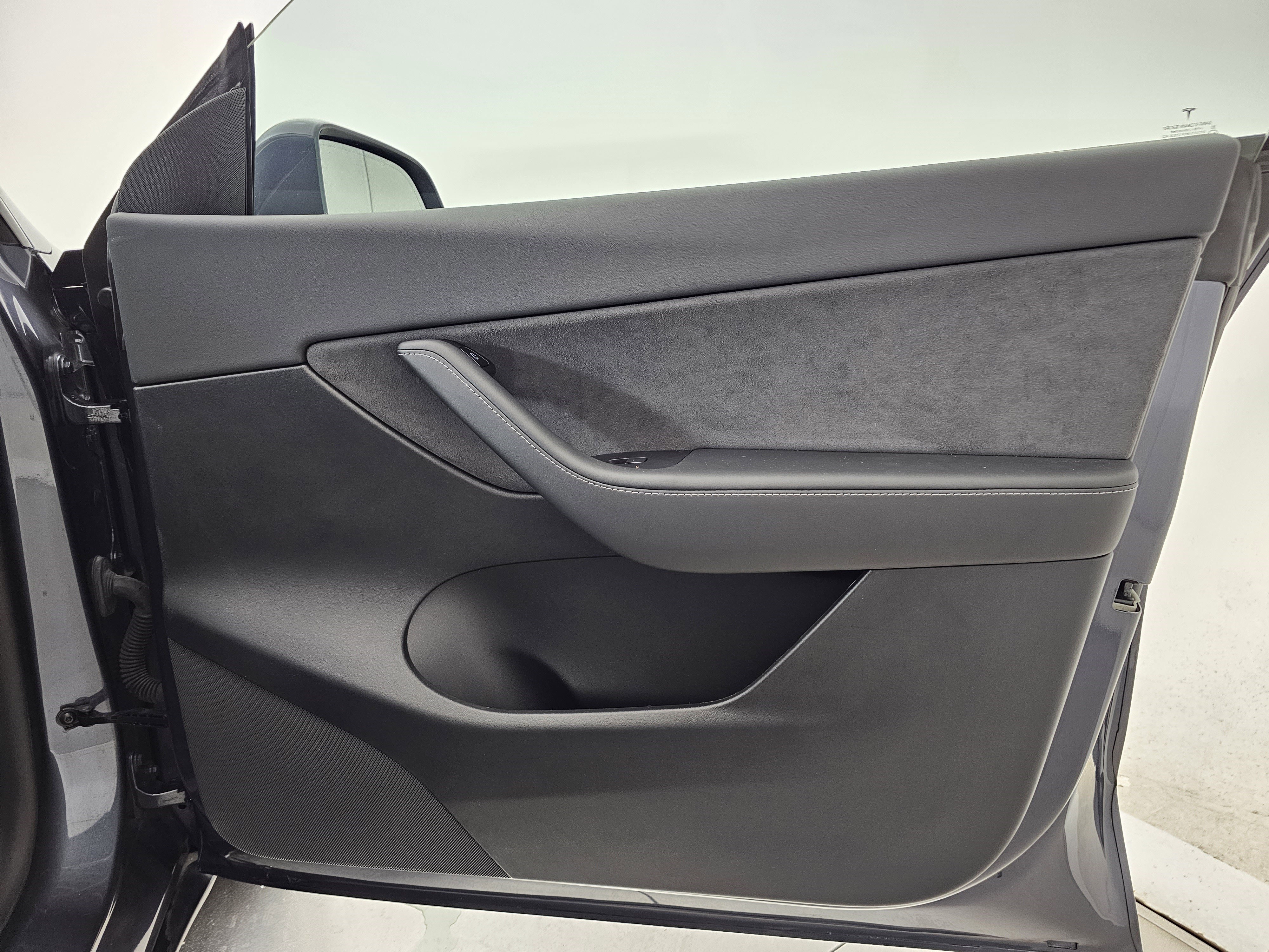 Used 2022 Tesla Model Y Performance image 11